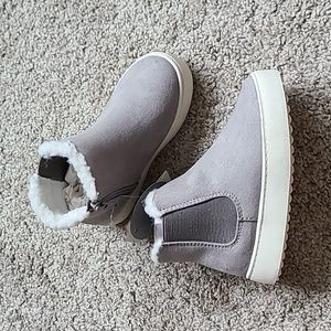 GAP Faux suede grey sherpa boot sneakers